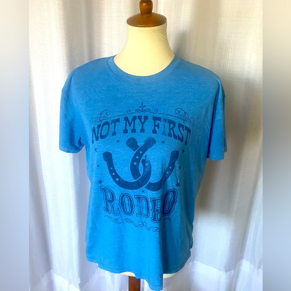 Maurices tee NOT MY FIRST RODEO size Small NWOT